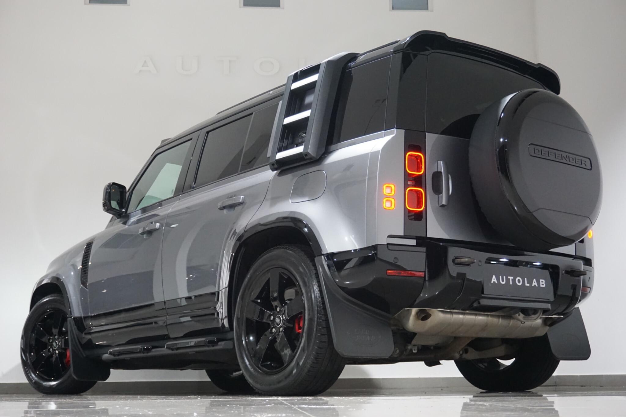 Land Rover Defender 110 2.0 P400e 15.4kWh X-Dynamic SE SUV 5dr Petrol Plug-in Hybrid Auto 4WD Euro 6 (s/s) (404 ps)